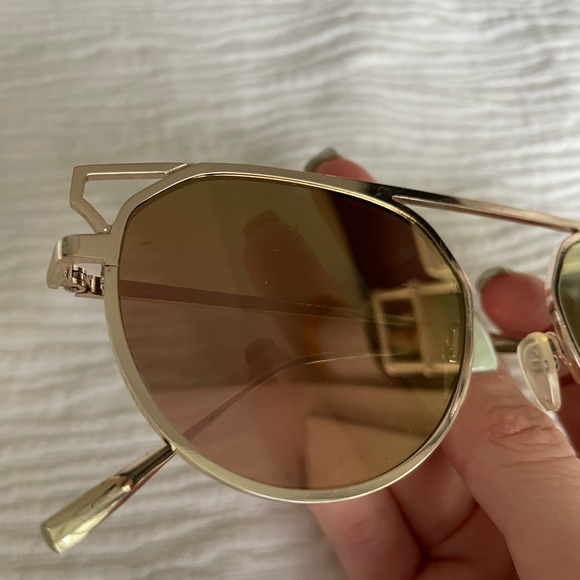 BLACK PHEONIX Sunglasses - Picture 8 of 10